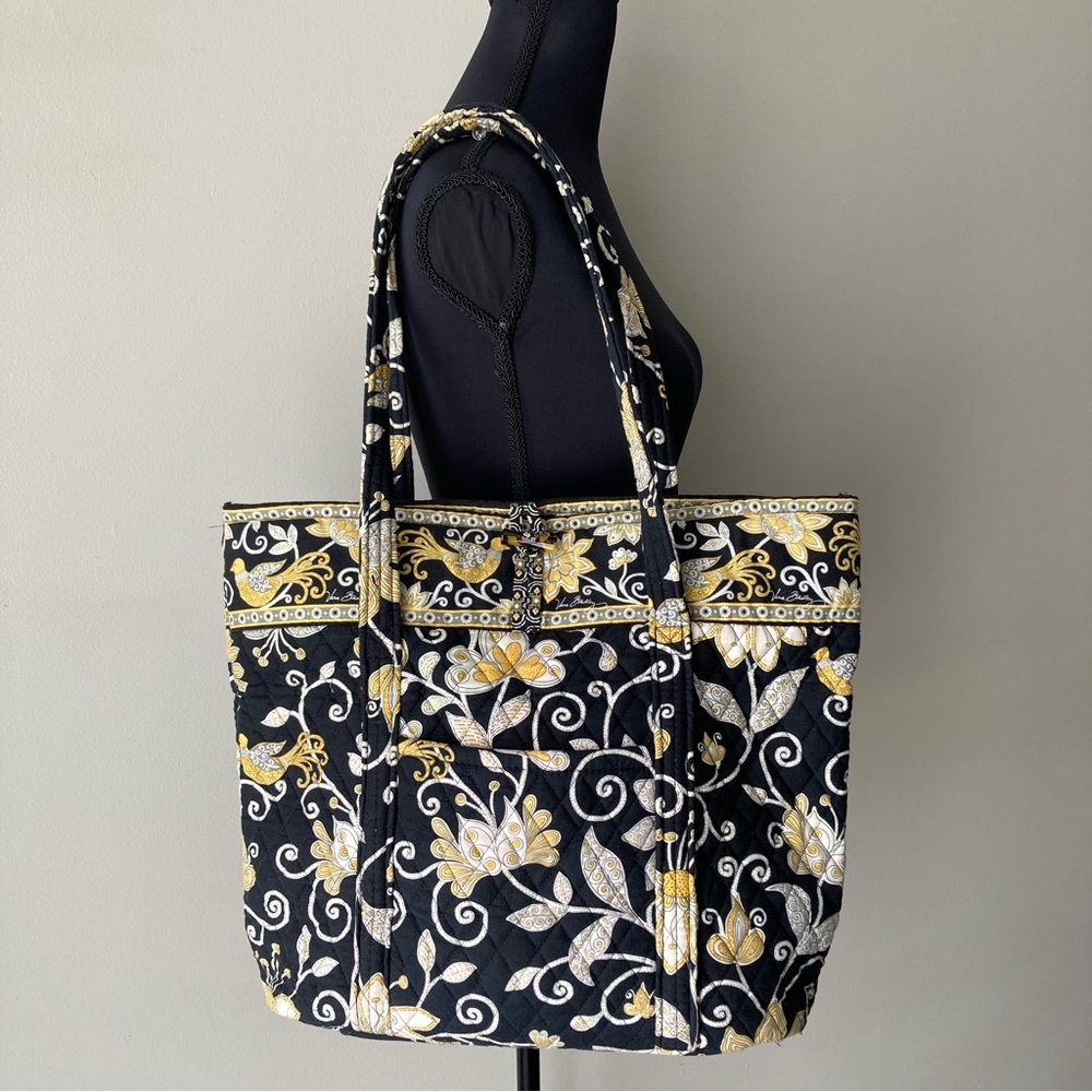 VTG Vera Bradley Large Quilted Shoulder Tote‎ Bag Yellow Bird Tortoise Toggle